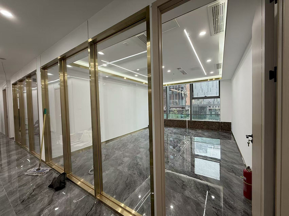 成都錦江區(qū)環(huán)球都匯廣場(chǎng)辦公室裝修